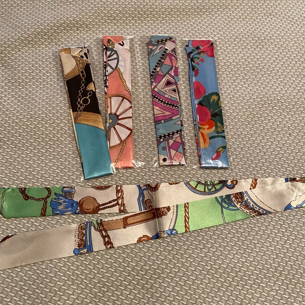 5 Multi-use Twilly Scarves
